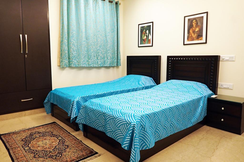 Woodpecker Service Apartments - Green Park Új-Delhi Kültér fotó