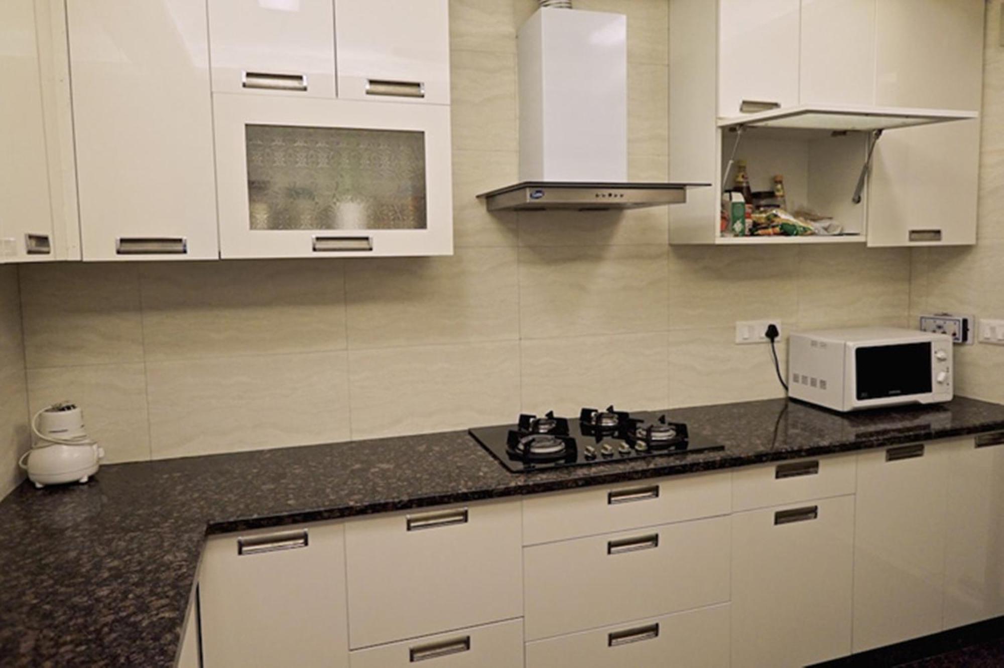 Woodpecker Service Apartments - Green Park Új-Delhi Kültér fotó